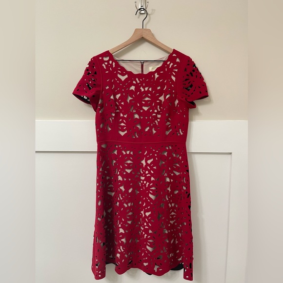 Moulinette Soeurs Anthropologie Red Laser Cut-Out Short Sleeve Dress Size 12 - Picture 3 of 7